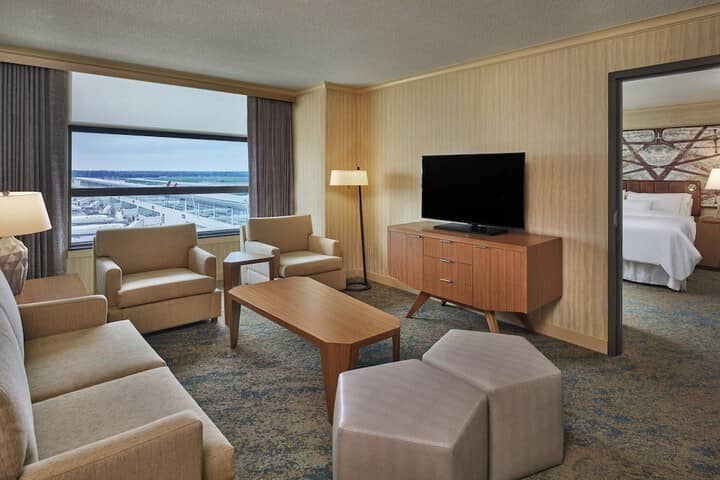 Room 7 of 24