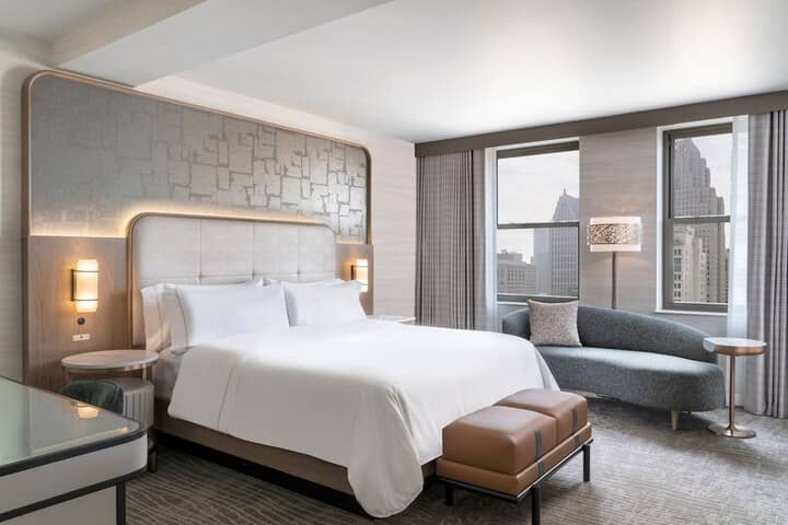 Room 28 of 110